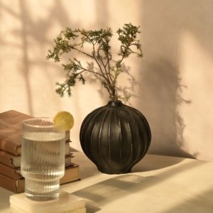 Nara Livin <br>Opus Vase