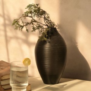 Nara Livin <br>Calla Vase
