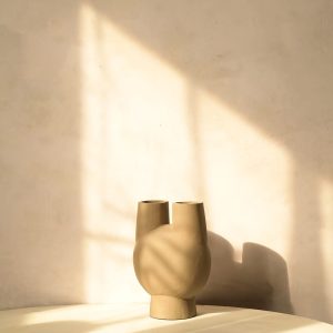 Nara Livin <br>Urn Vase