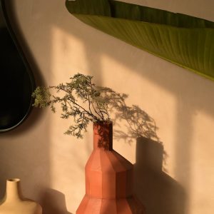 Nara Livin <br>Vetra Vase